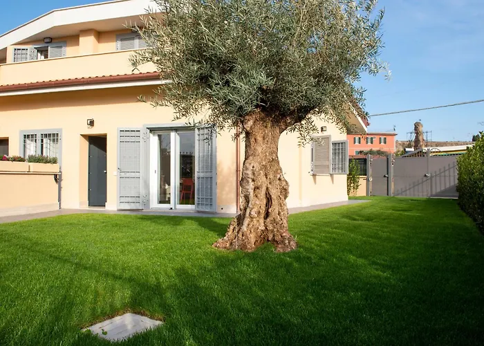 Villini Dell\'Acquedotto Felice